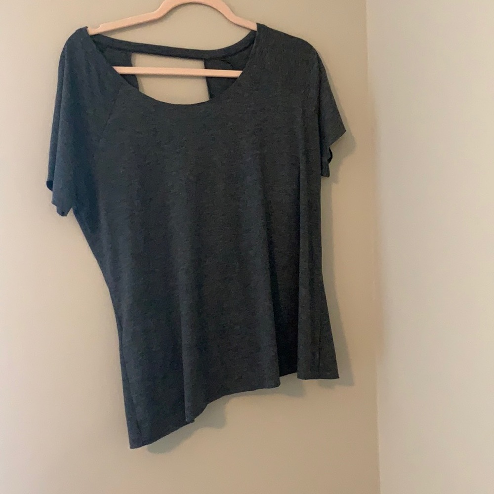 Grey top